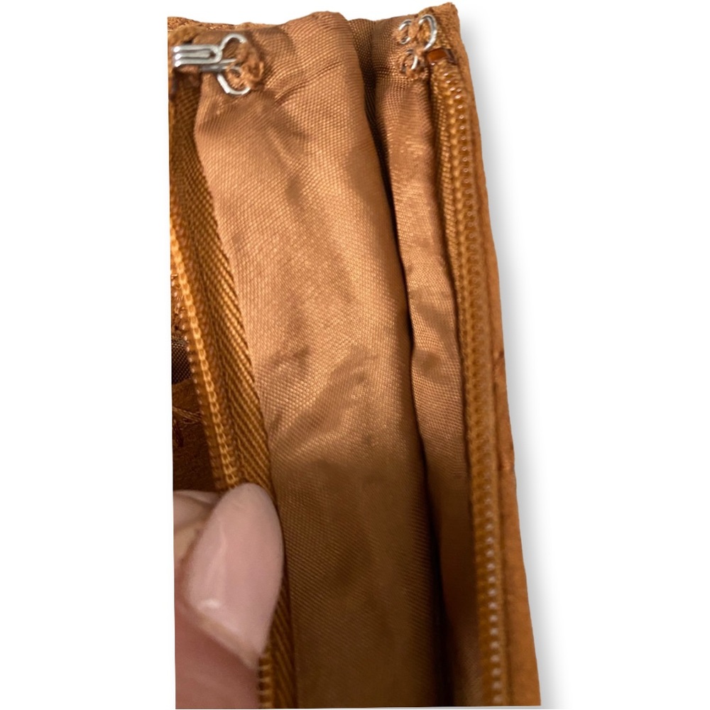 Cold water creek long brown embroidered skirt, with slit. With polyester lining. - Picture 3 of 5
